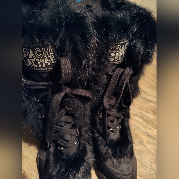 Coach JEANIE Rabbit fur , Waterproof Boots. Excellent Condition sz 6.5 Black - Picture 2 of 11